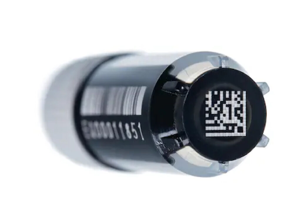 Eppendorf_Sample-Storage_SafeCode-tubes-angled-view-lid_product-03