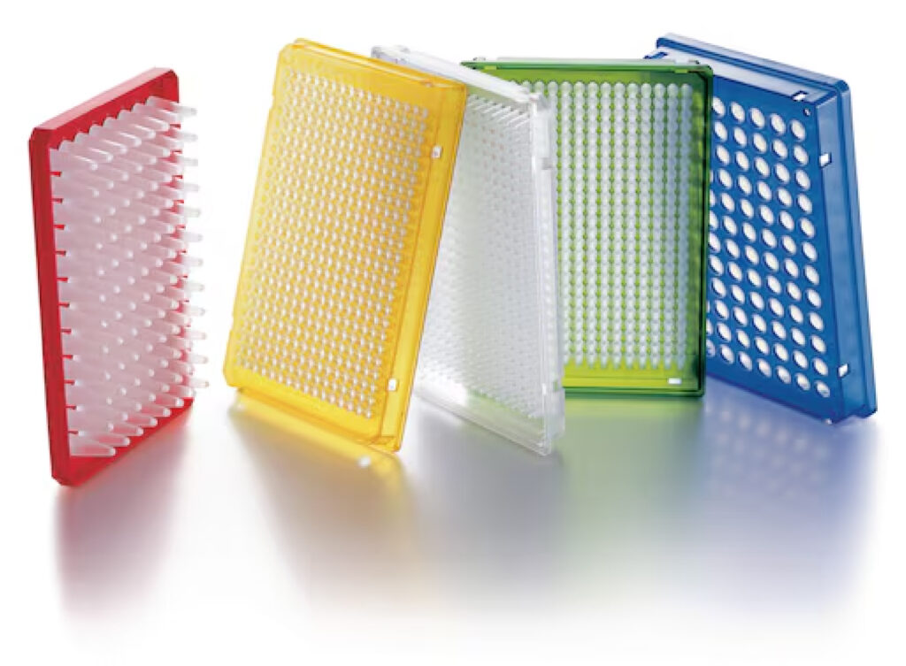 Eppendorf_Sample-Storage_SafeCode-tubes-angled-view-lid_product-05
