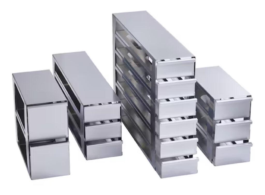 Eppendorf_Sample-Storage_SafeCode-tubes-angled-view-lid_product-06